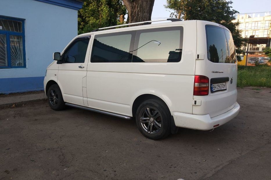 Продам Volkswagen T5 (Transporter) пасс. 2009 года в Одессе