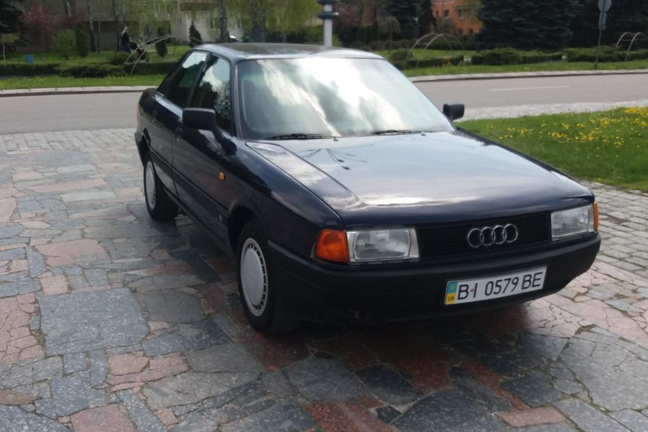 Продам Audi 80 1988 года в г. Кременчуг, Полтавская область