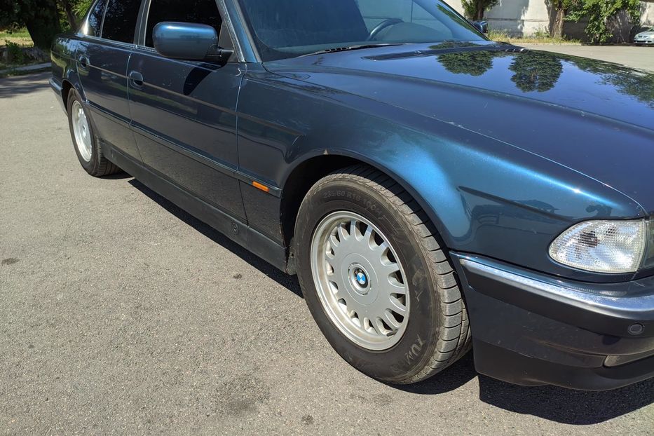 Продам BMW 728 е38 1995 года в г. Кривой Рог, Днепропетровская область