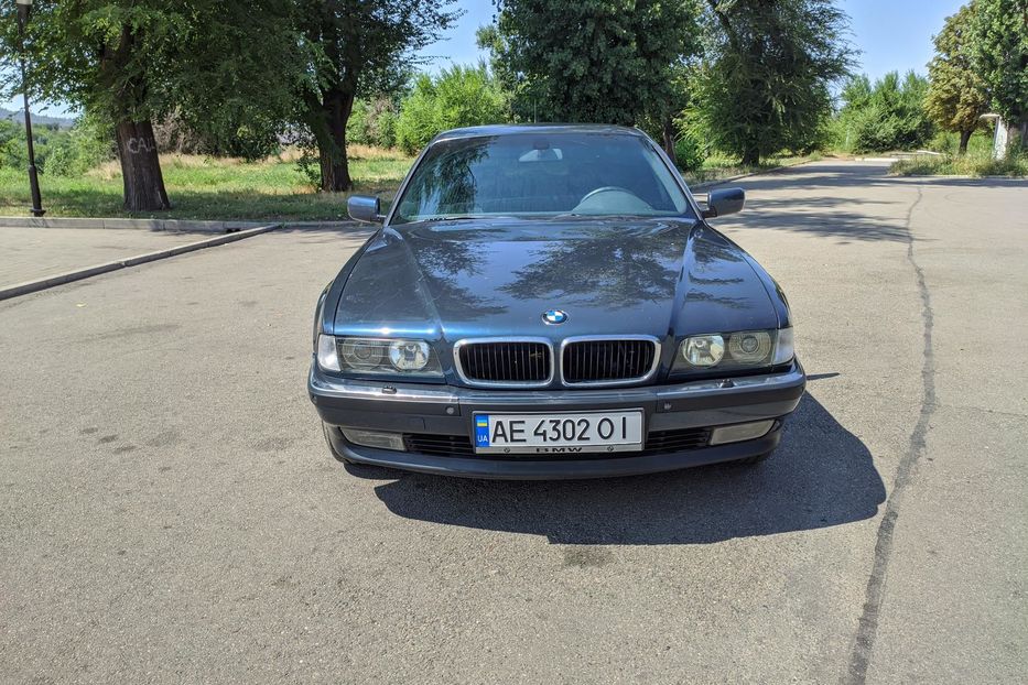 Продам BMW 728 е38 1995 года в г. Кривой Рог, Днепропетровская область