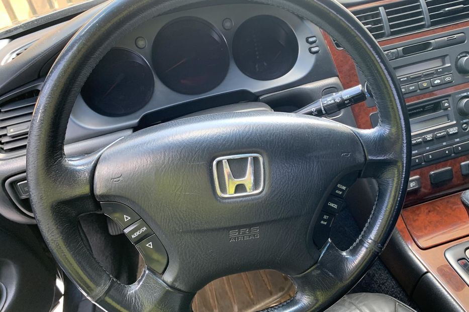 Продам Honda Legend 1999 года в Киеве