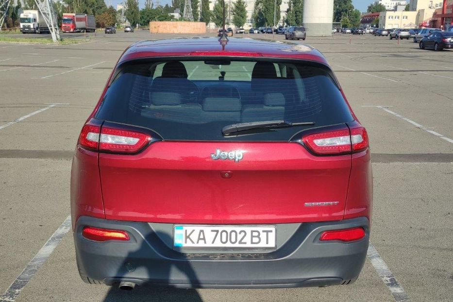 Продам Jeep Cherokee Sport 2016 года в Киеве