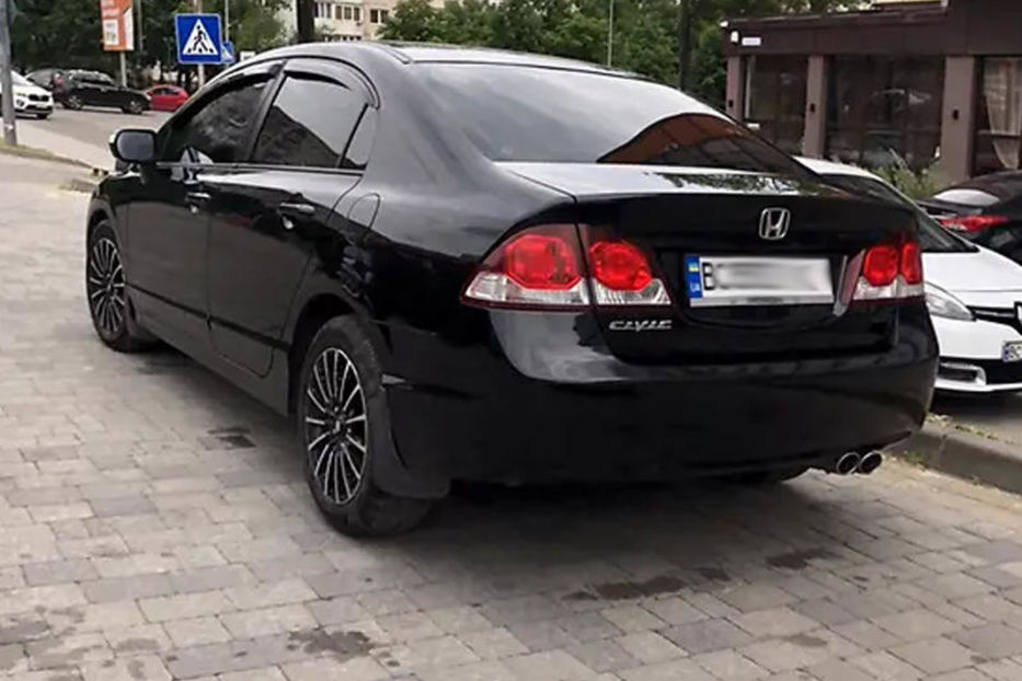 Продам Honda Civic 4D 2011 года в Львове