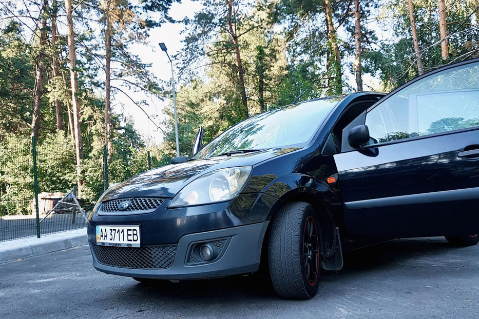 Продам Ford Fiesta 2006 года в Киеве