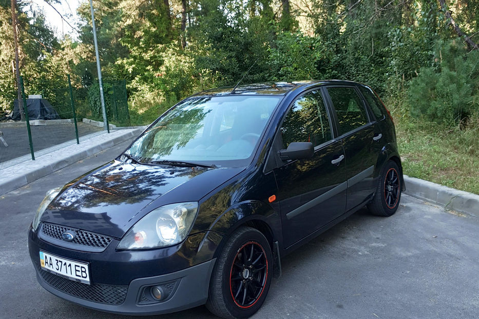 Продам Ford Fiesta 2006 года в Киеве