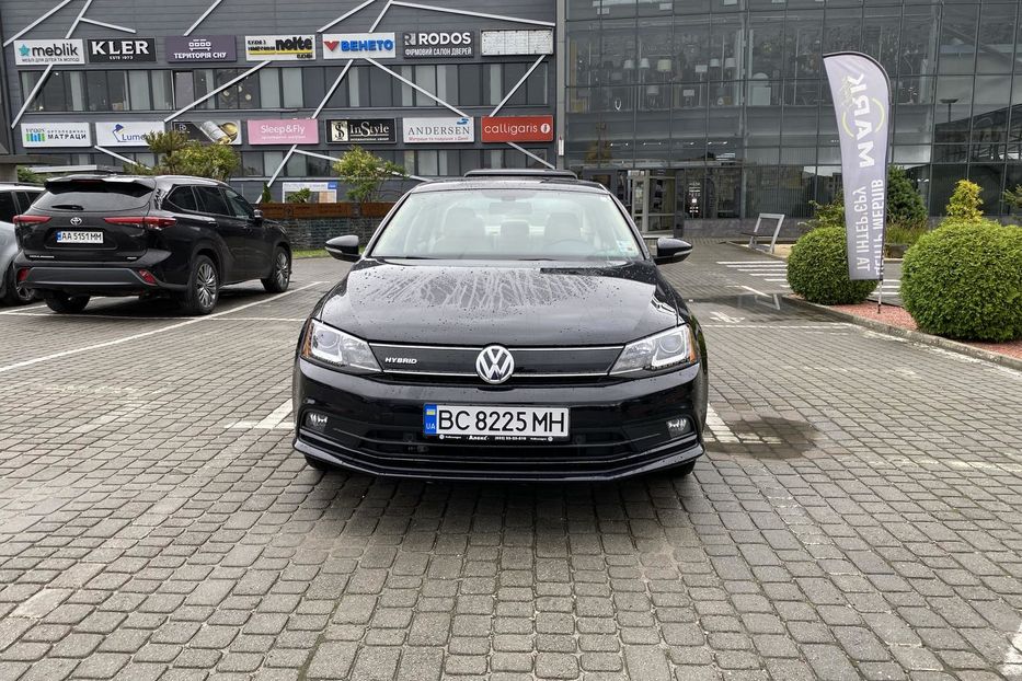 Продам Volkswagen Jetta SEL Premium 2015 года в Львове