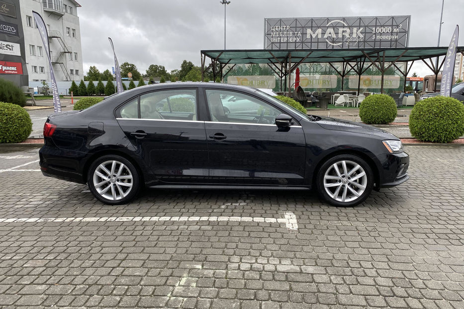 Продам Volkswagen Jetta SEL Premium 2015 года в Львове