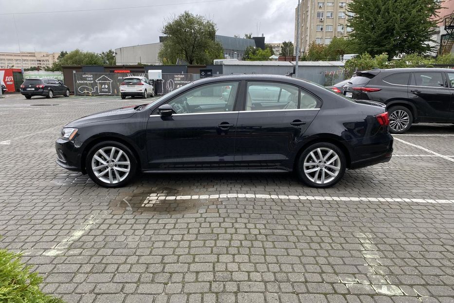 Продам Volkswagen Jetta SEL Premium 2015 года в Львове