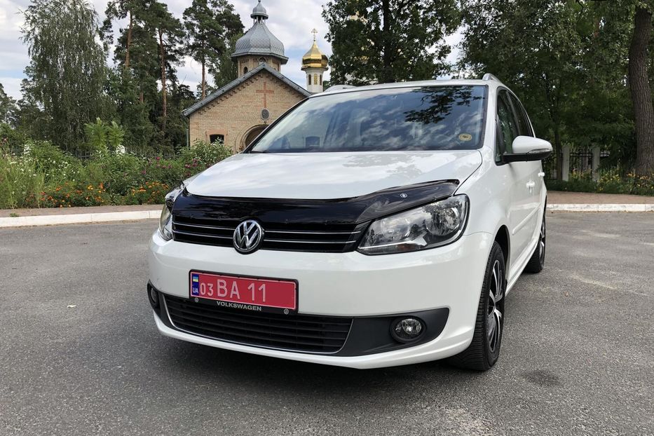 Продам Volkswagen Touran Bluemotion 2014 года в Киеве