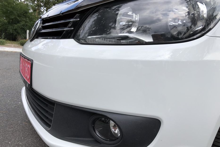 Продам Volkswagen Touran Bluemotion 2014 года в Киеве