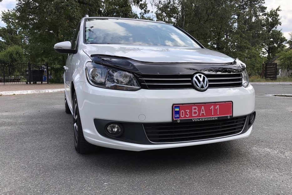 Продам Volkswagen Touran Bluemotion 2014 года в Киеве