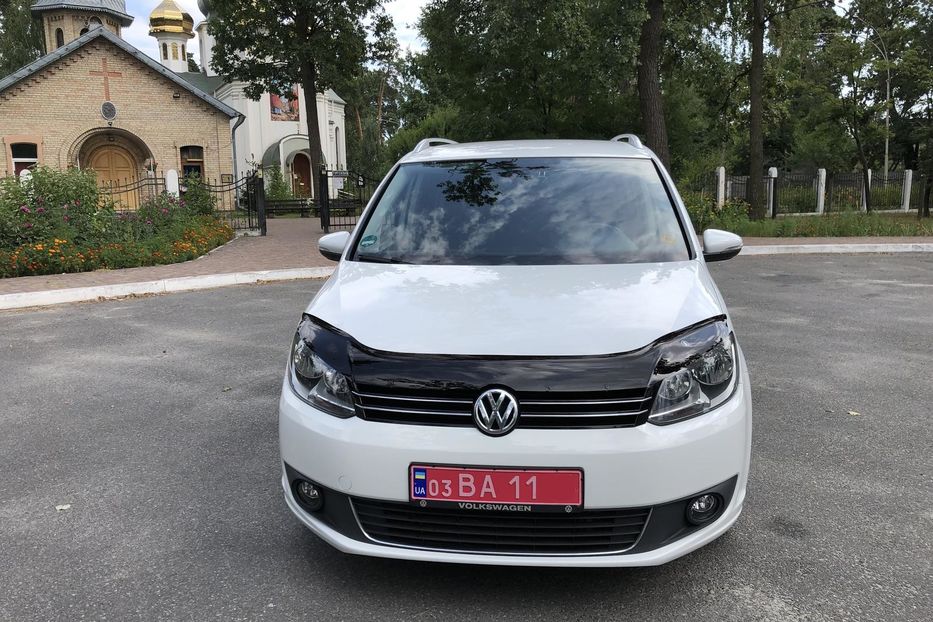 Продам Volkswagen Touran Bluemotion 2014 года в Киеве