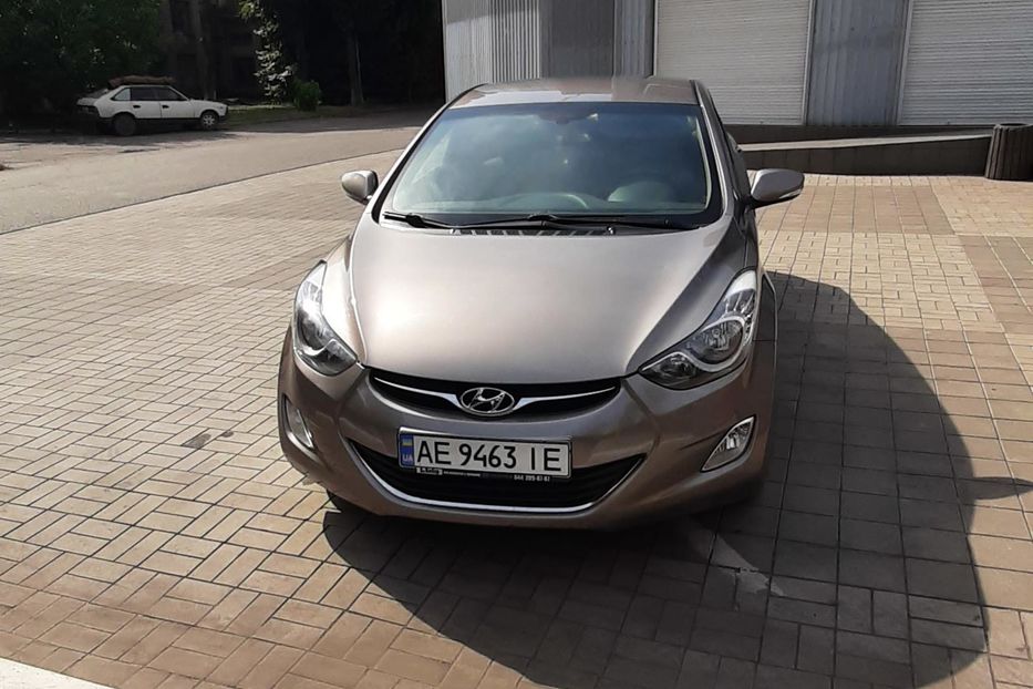 Продам Hyundai Elantra 2012 года в г. Кривой Рог, Днепропетровская область
