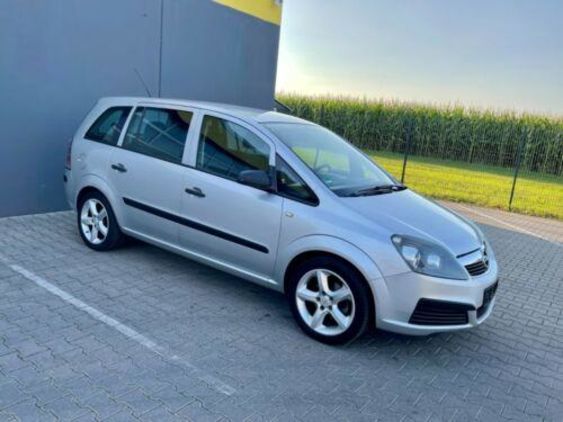 Продам Opel Zafira 2005 года в г. Иршава, Закарпатская область