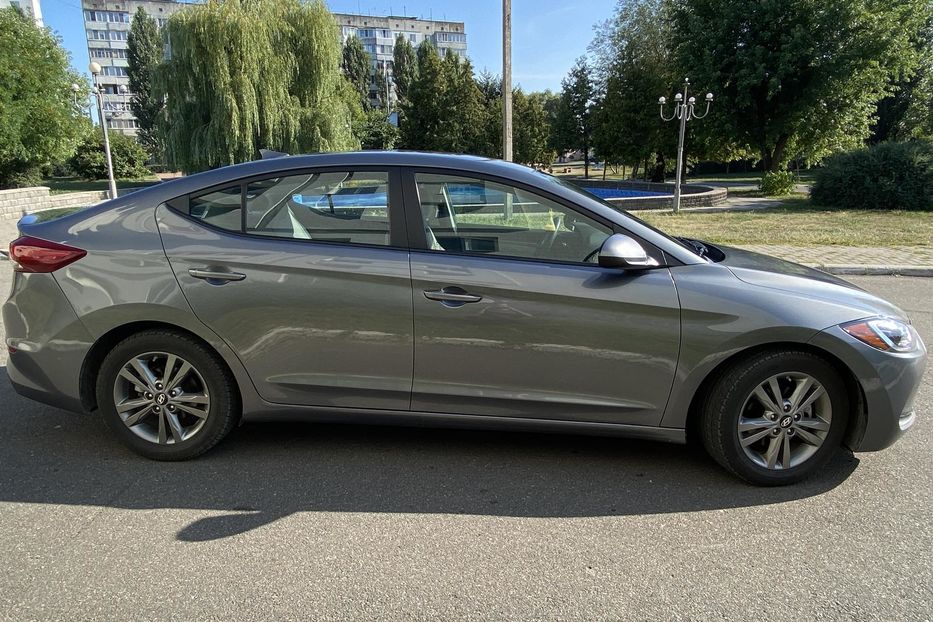 Продам Hyundai Elantra 2018 года в Киеве