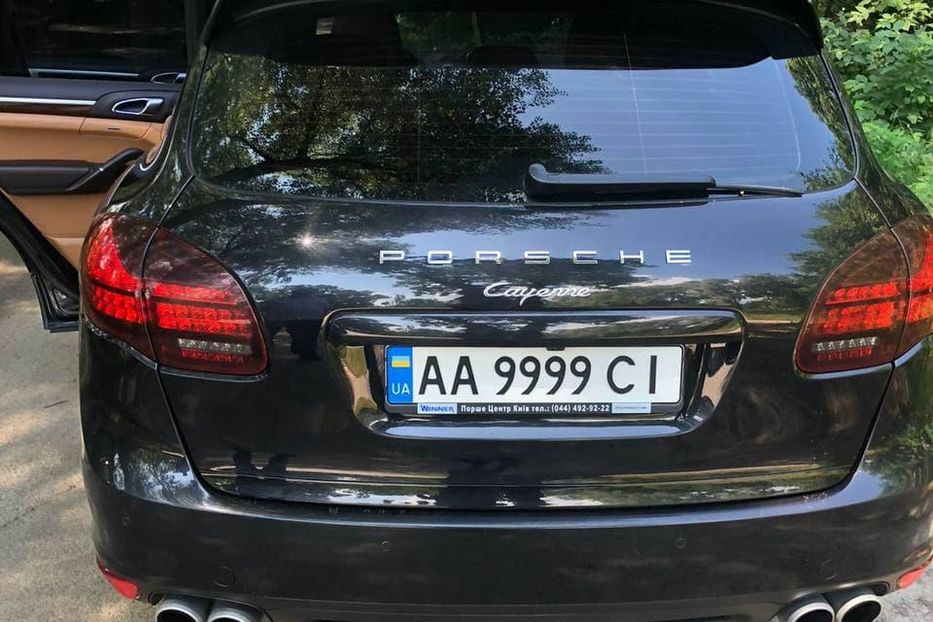 Продам Porsche Cayenne Turbo S 2013 года в Киеве
