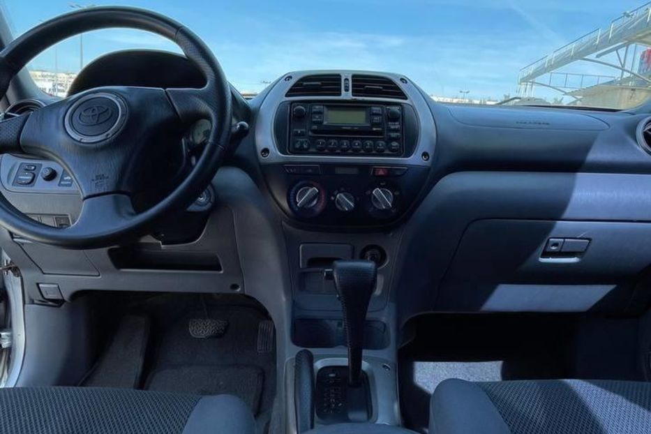 Продам Toyota Rav 4 2002 года в Львове