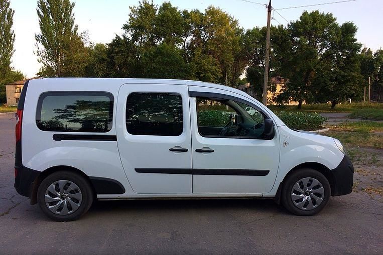 Продам Renault Kangoo пасс. 2012 года в г. Яготин, Киевская область