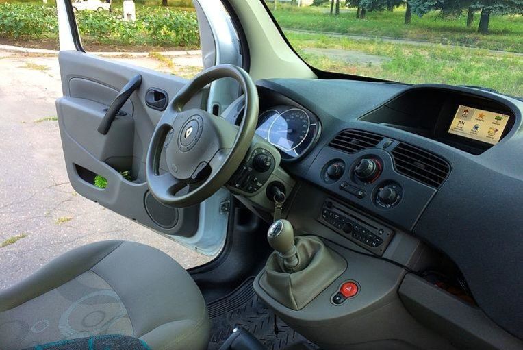 Продам Renault Kangoo пасс. 2012 года в г. Яготин, Киевская область