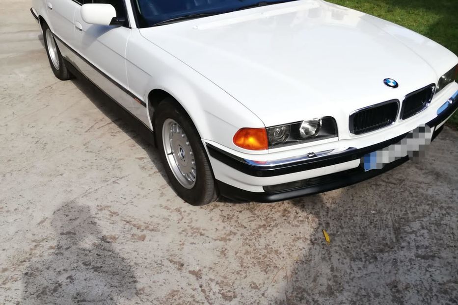 Продам BMW 740 1995 года в Киеве