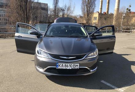 Продам Chrysler 200 limited 2016 года в Киеве