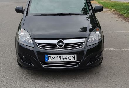 Продам Opel Zafira В 2014 года в Харькове