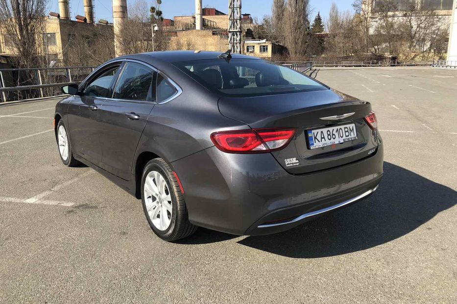 Продам Chrysler 200 limited 2016 года в Киеве