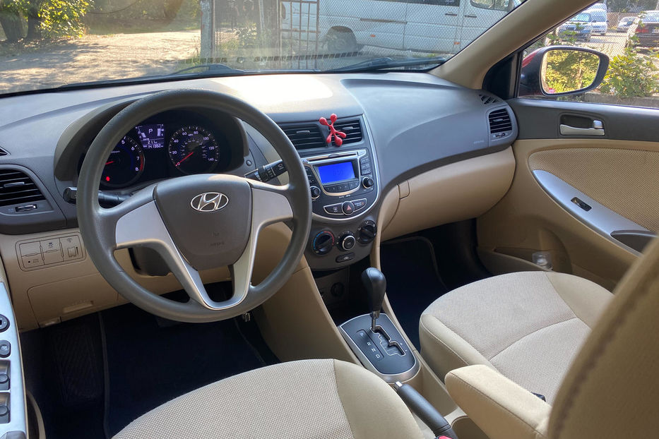 Продам Hyundai Accent  2012 года в Киеве