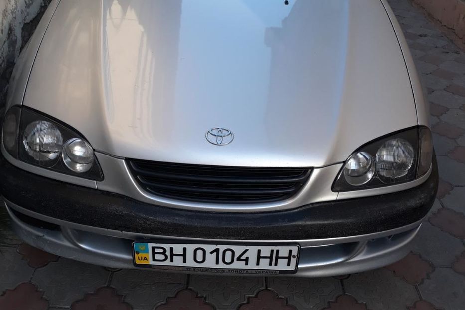 Продам Toyota Avensis 1998 года в Одессе
