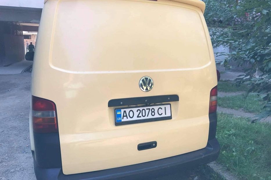 Продам Volkswagen T5 (Transporter) груз 2004 года в г. Великий Березный, Закарпатская область