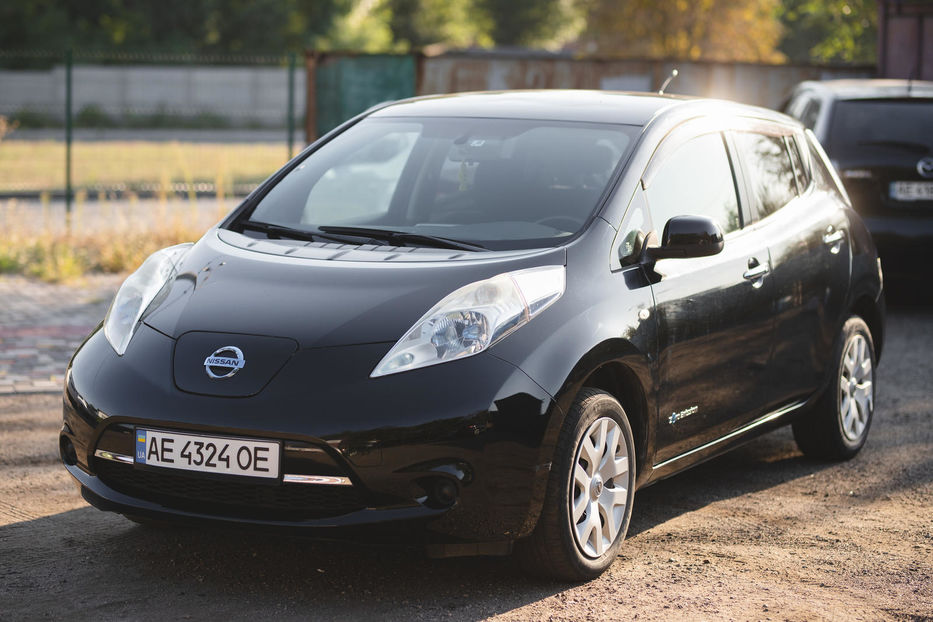 Продам Nissan Leaf 2013 года в Днепре