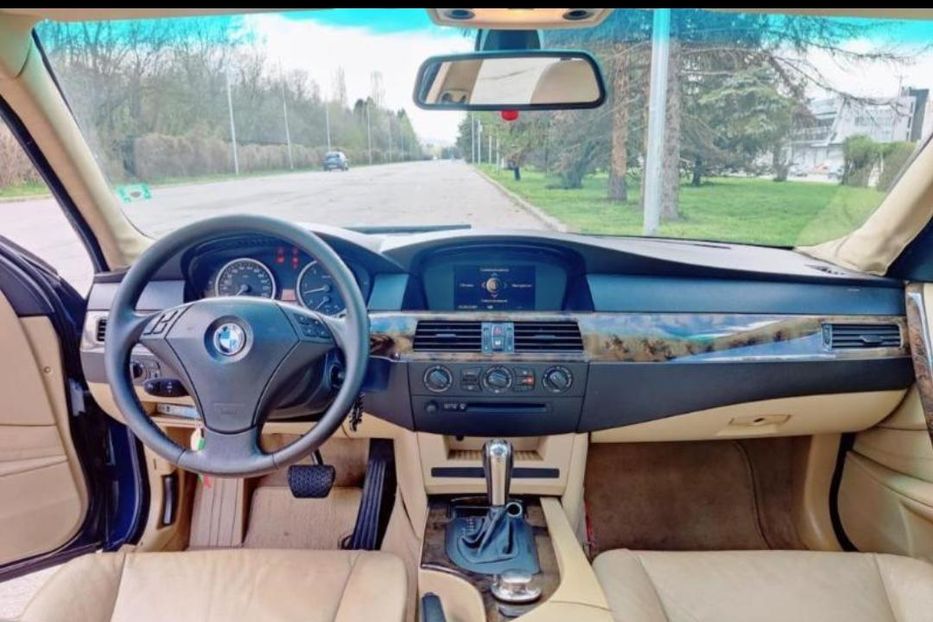 Продам BMW 530 Е 60 2004 года в Одессе