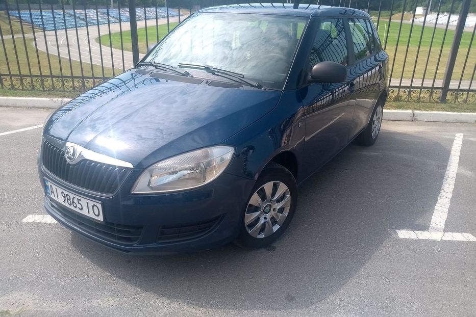 Продам Skoda Fabia 1,6TDI 2014 года в Киеве