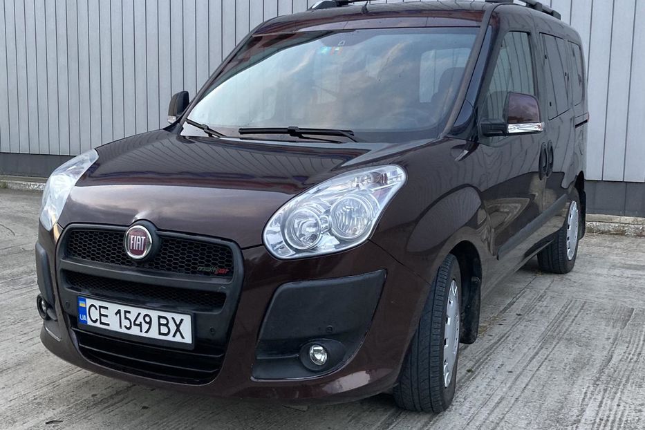 Продам Fiat Doblo Panorama 2010 года в Черновцах