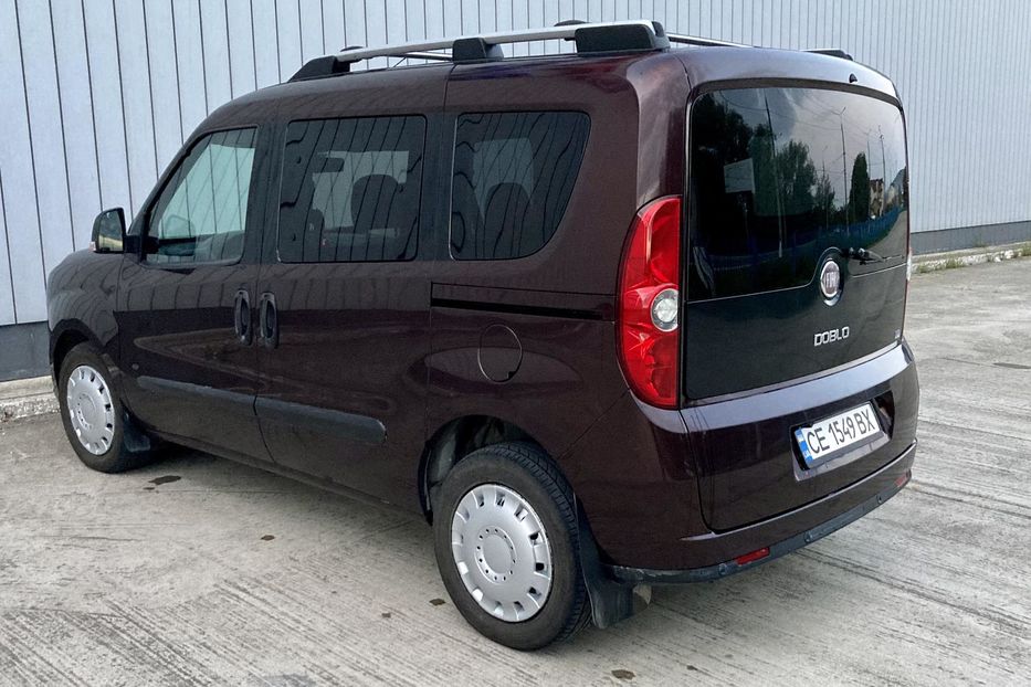 Продам Fiat Doblo Panorama 2010 года в Черновцах