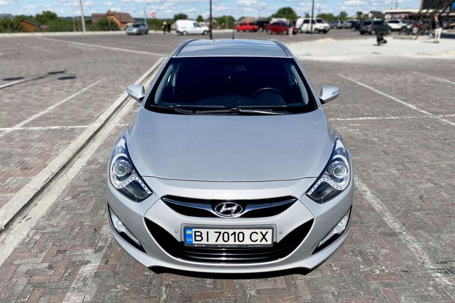 Продам Hyundai i40 2012 года в Харькове