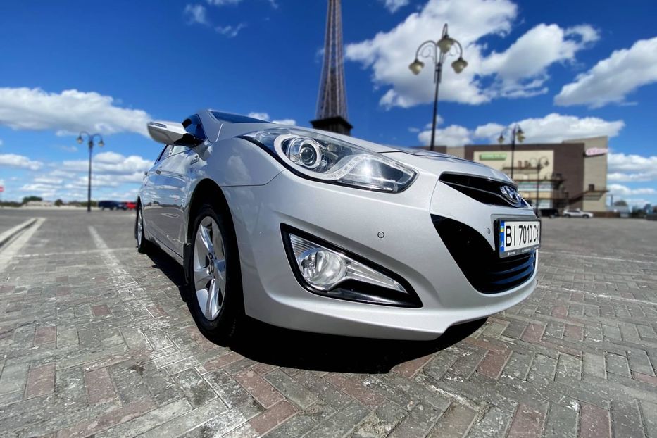 Продам Hyundai i40 2012 года в Харькове