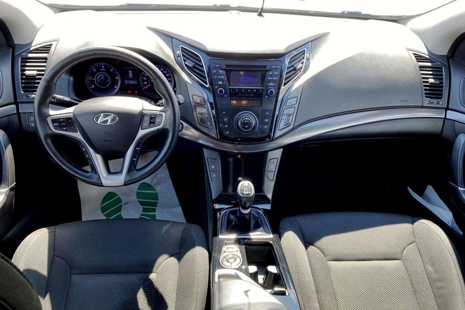 Продам Hyundai i40 2012 года в Харькове