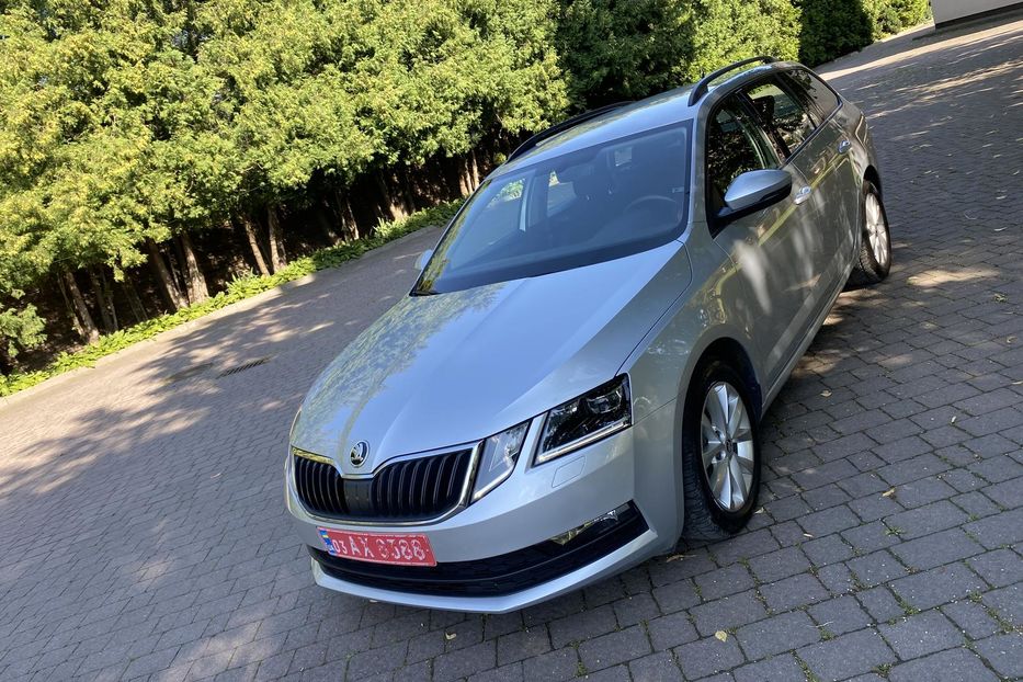 Продам Skoda Octavia A7 Elegance full led 2017 года в г. Брошнив-осада, Ивано-Франковская область