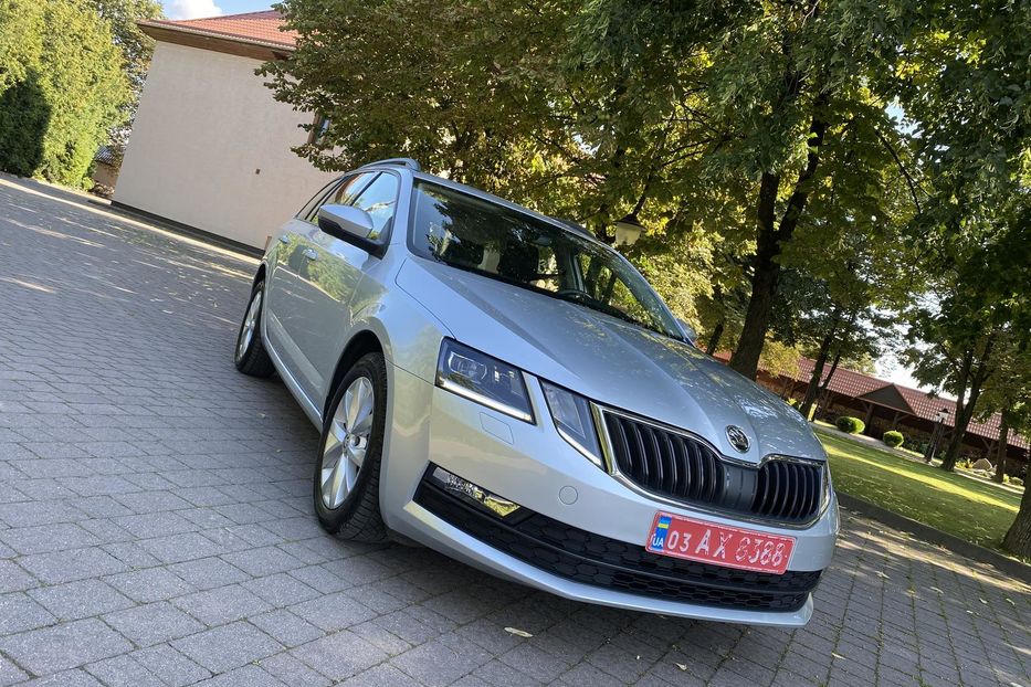 Продам Skoda Octavia A7 Elegance full led 2017 года в г. Брошнив-осада, Ивано-Франковская область