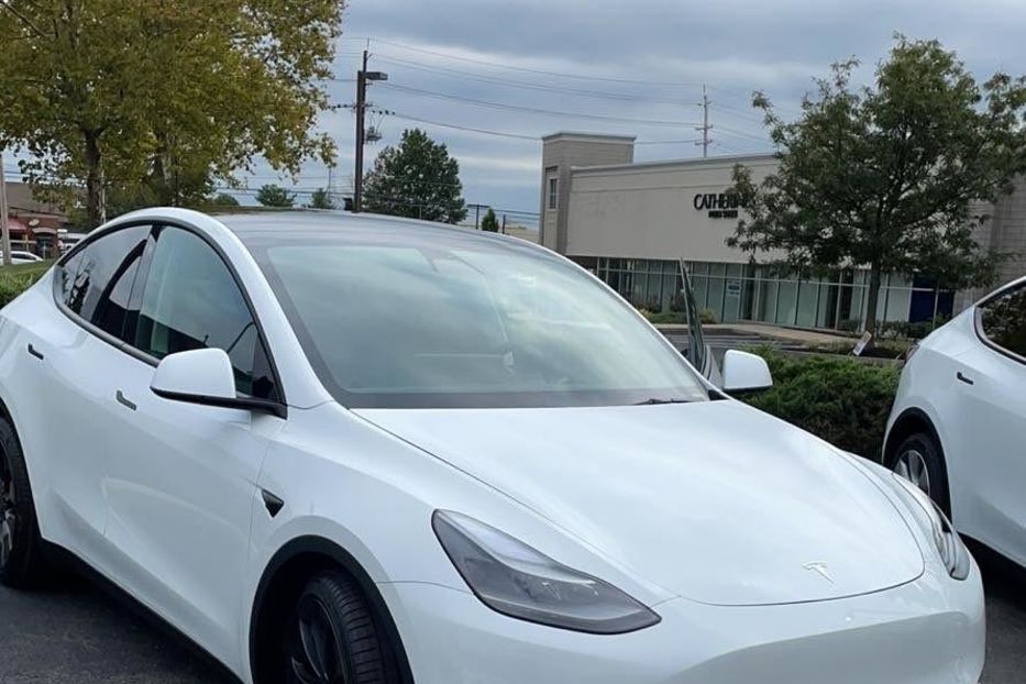 Продам Tesla Model Y Performance 2021 года в Одессе