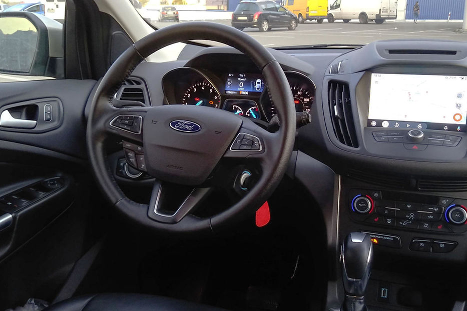 Продам Ford Escape SEL 2018 года в Киеве