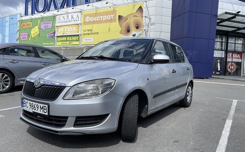 Продам Skoda Fabia 2011 года в Киеве