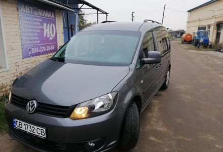 Продам Volkswagen Caddy пасс. 2010 года в Киеве