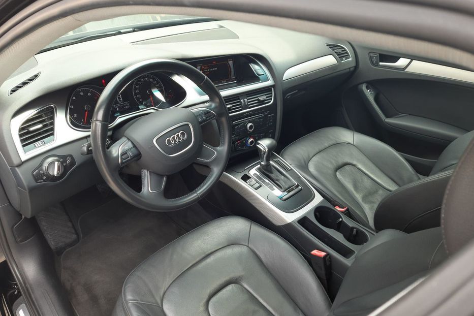 Продам Audi A4 Premium 2012 года в Львове
