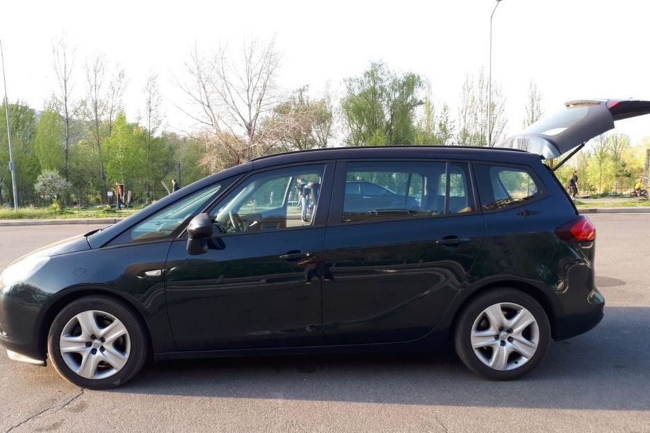 Продам Opel Zafira 2015 года в Киеве