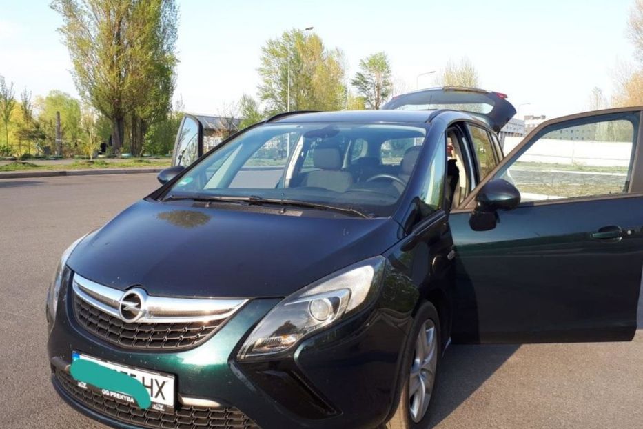 Продам Opel Zafira 2015 года в Киеве