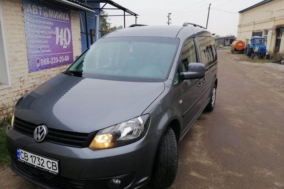 Продам Volkswagen Caddy пасс. 2010 года в Киеве