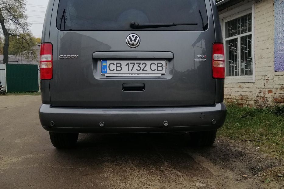 Продам Volkswagen Caddy пасс. 2010 года в Киеве