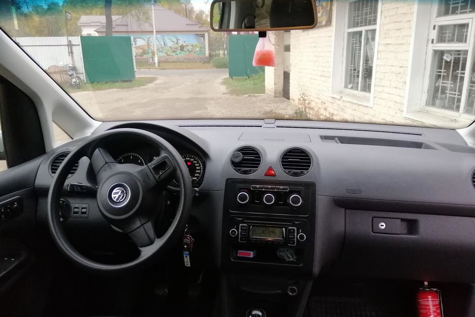 Продам Volkswagen Caddy пасс. 2010 года в Киеве